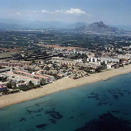مكان تخييم Llanos 3*